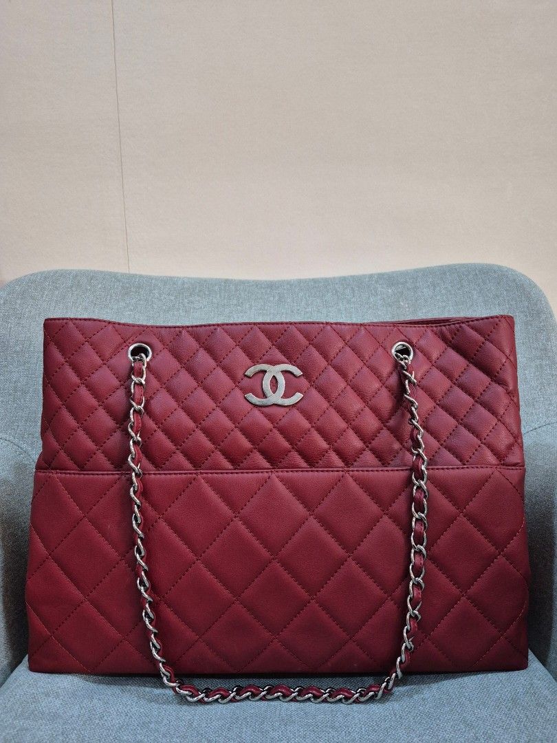 Chanel In The Business Tote Red Quilted Lambskin Silver Hardware