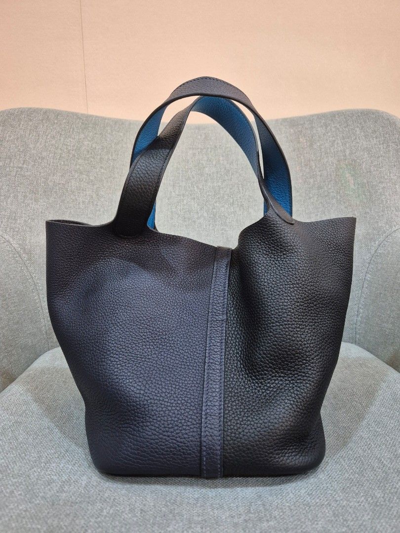 Hermes Picotin 22 Noir Clemence Gold Hardware - Image 4