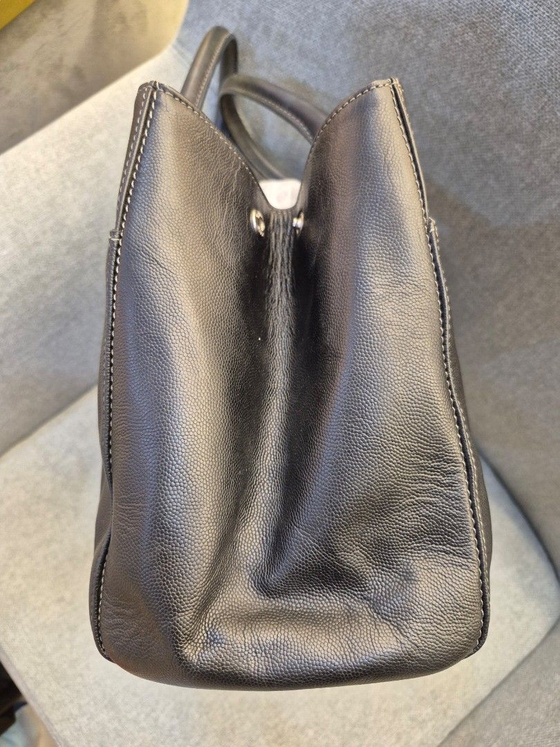 Chanel Executive Cerf Tote Black Caviar Leather Silver Hardware - Image 2