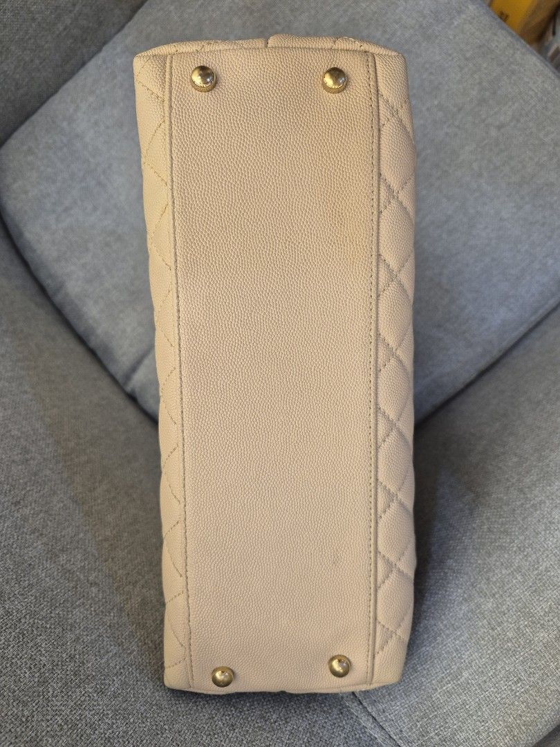 Chanel Coco Handle Medium Beige Caviar Leather Silver Hardware - Image 5